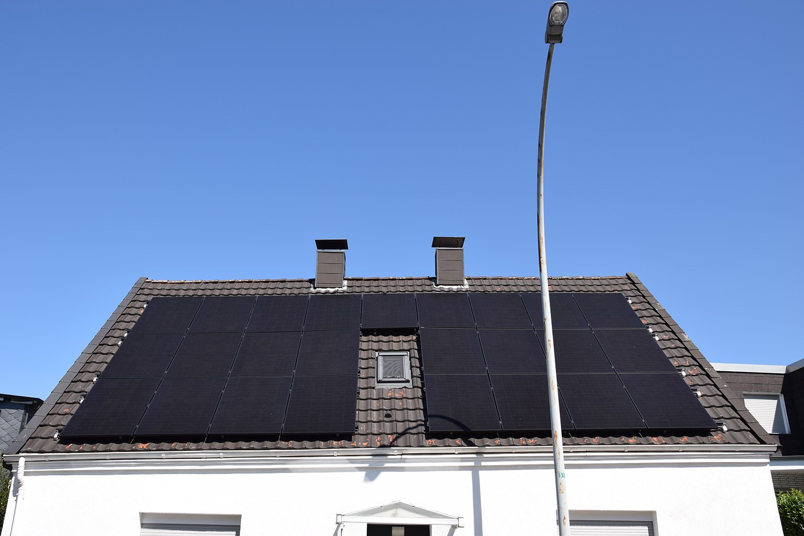 Solaranlage und Luft-Wasser-Wärmepumpe für ein Einfamilienhaus in Herne